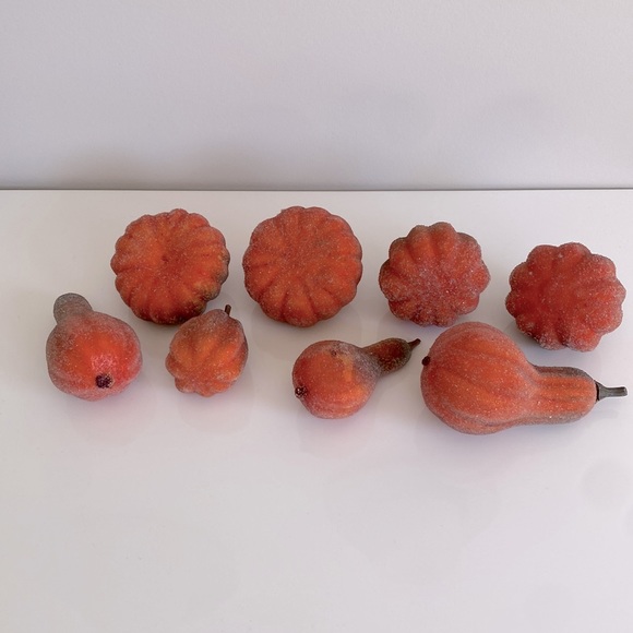 Set of 8 faux pumpkin and gourd decor for fall - Picture 4 of 4